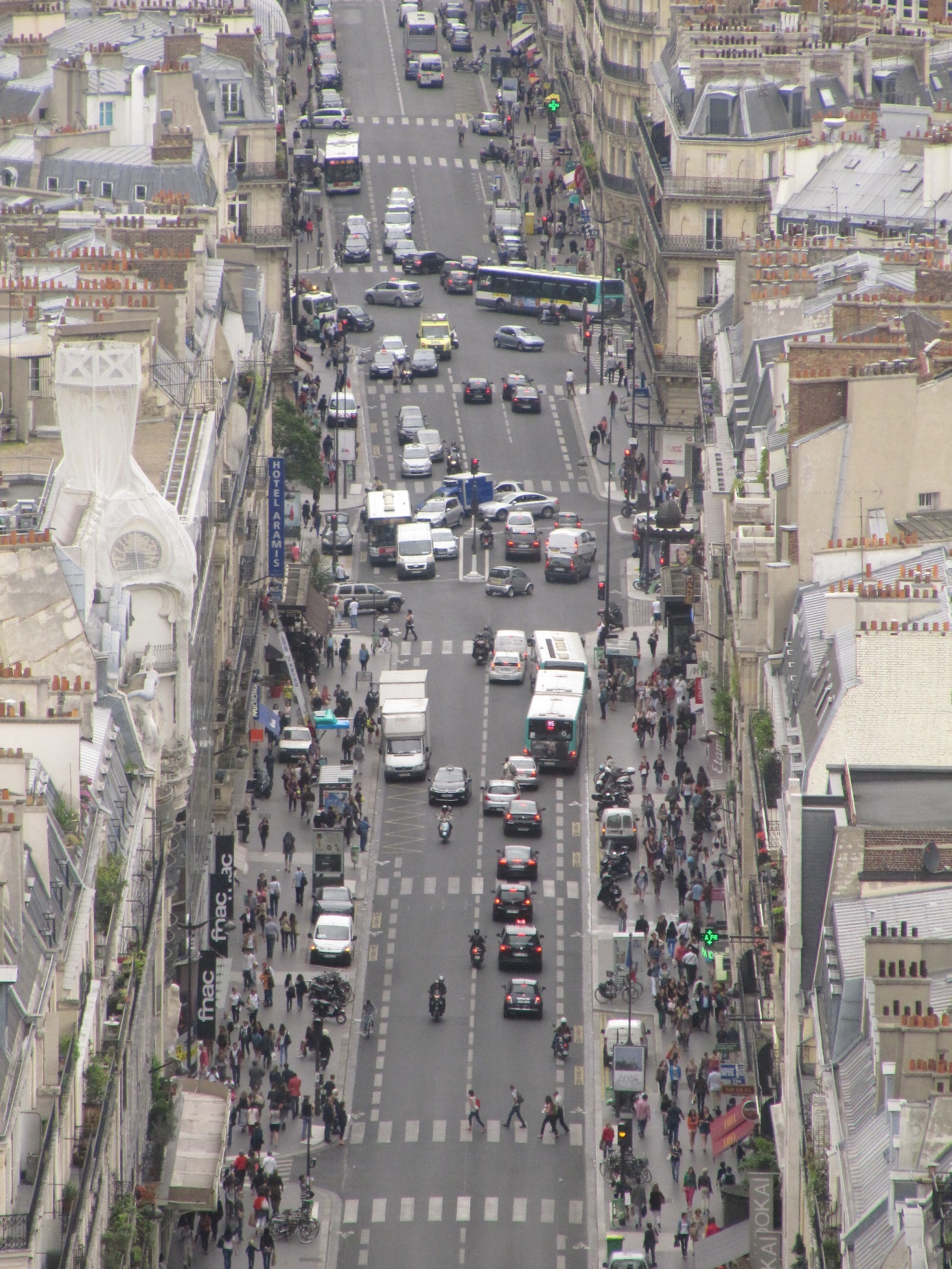 U:\PHOTOS\2. OBSERVER\ROUTIER\CIRCULATION\Circulation Paris.JPG